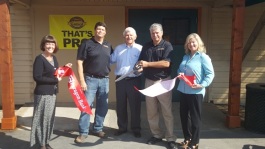 L to R: Shannon Fuller, Dan Fuller, Don Youngblood, Rick Youngblood, and Kelly Youngblood